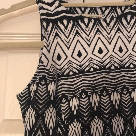 Black and white patterned crop top - Picture 2 of 3